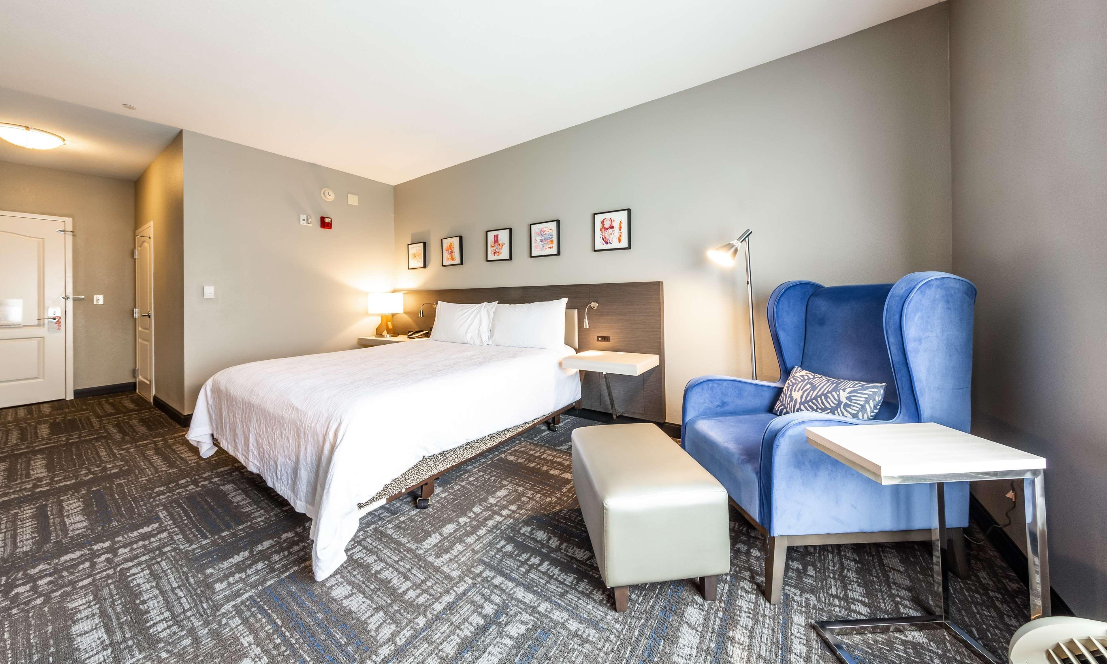 Hilton Garden Inn Beaumont Exterior photo