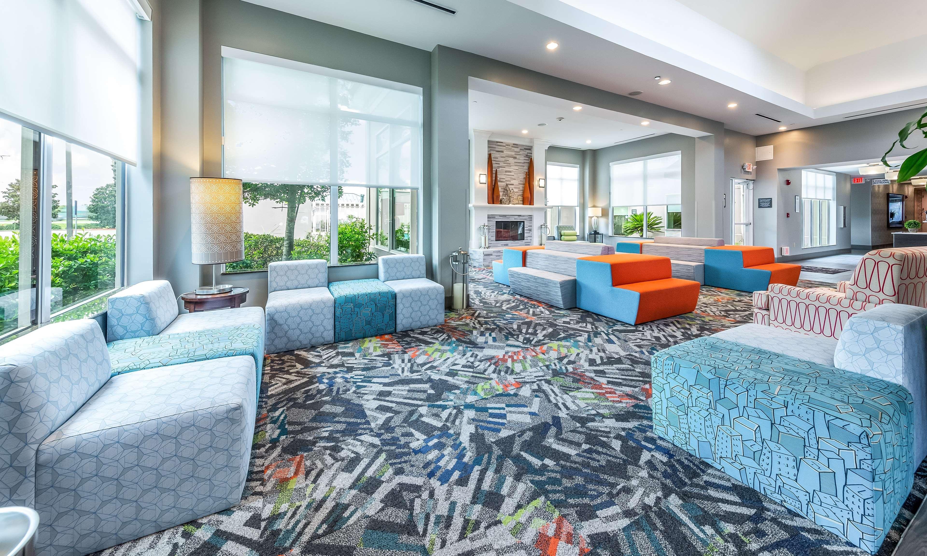 Hilton Garden Inn Beaumont Exterior photo