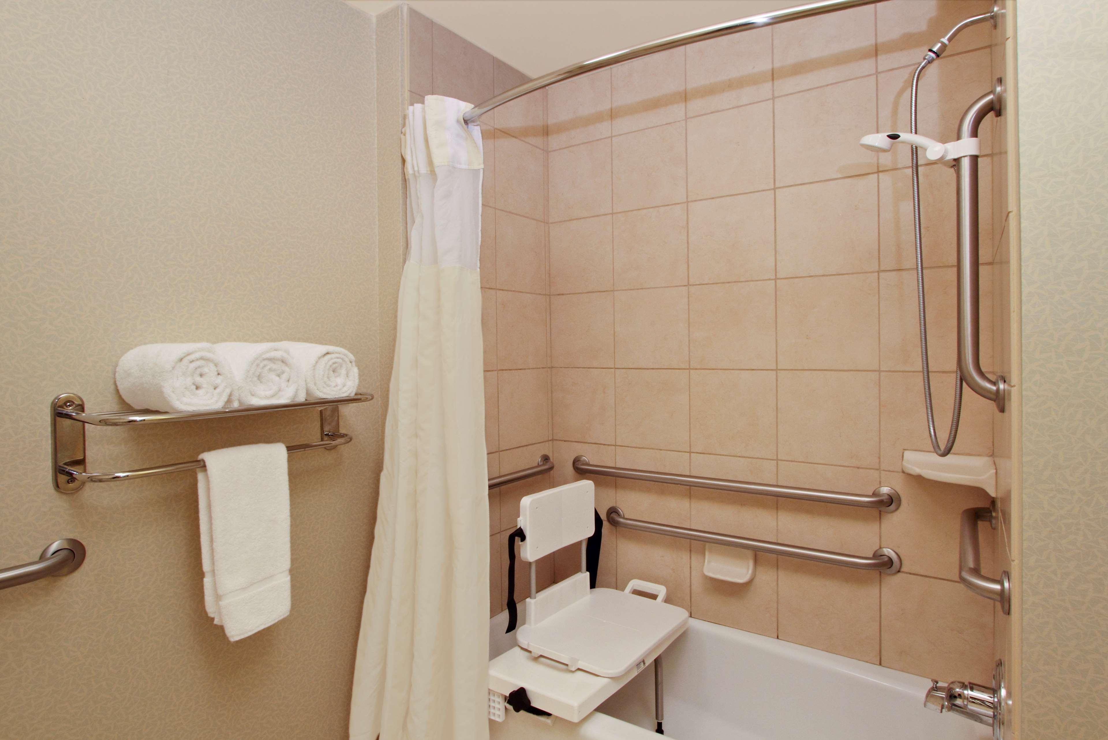 Hilton Garden Inn Beaumont Exterior photo