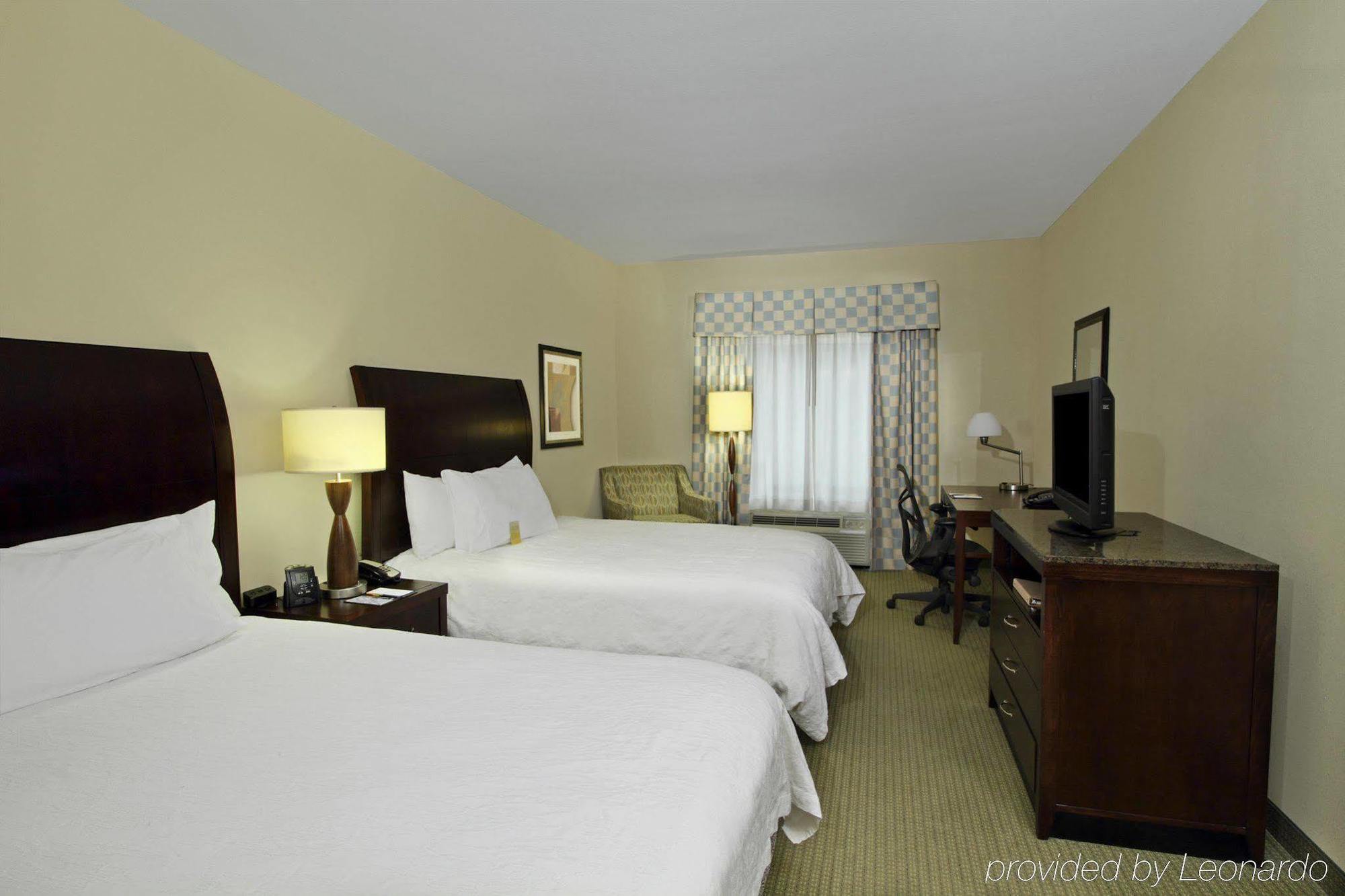 Hilton Garden Inn Beaumont Exterior photo
